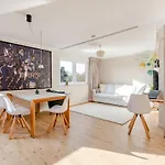 Apartment Charming Top-floor Düsseldorf